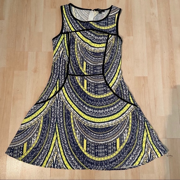 Very J women’s fit and flare dress in size small - Picture 2 of 7